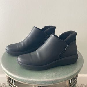 Clarks Black Kayleigh Mid Boot